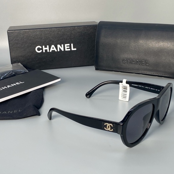 CHANEL PILOT SUNGLASSES - Picture 4 of 8